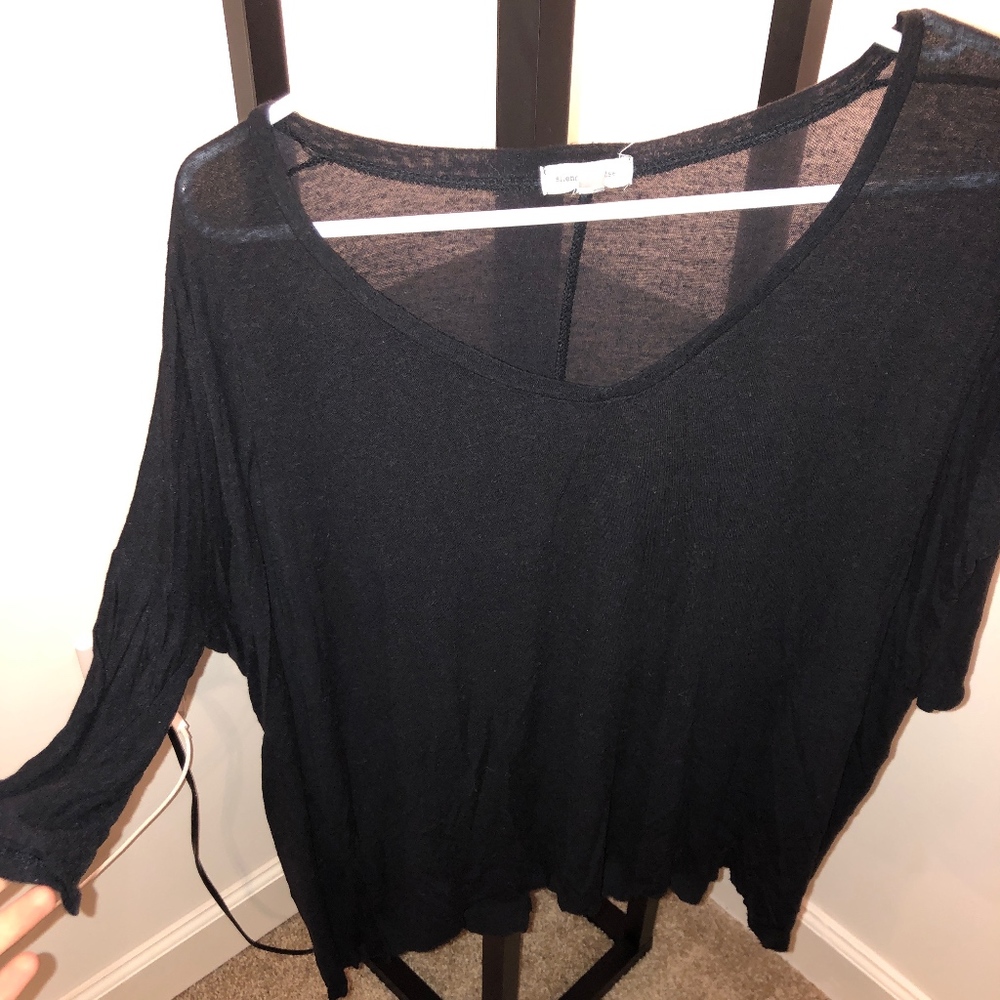 Silence + Noise Black Top